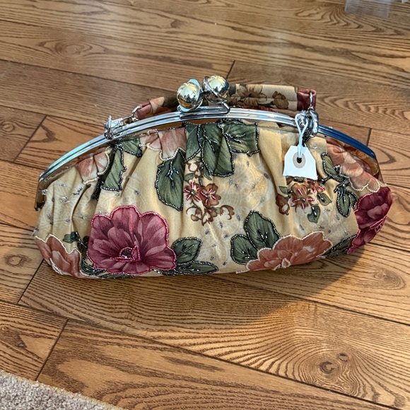 Handbags - Floral Embroidered Clutch Bag